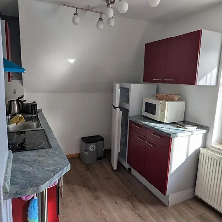 Ruhiges Dachgeschoss-apartment Im Suedosten Von